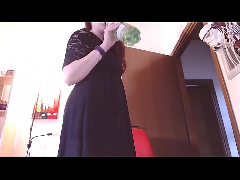 ❤️ スケベで甘美なパンティが大好きな従順な奴隷が、この動画を見てオナニーを強要される! ☑ 自家製ポルノ ❌️❤
